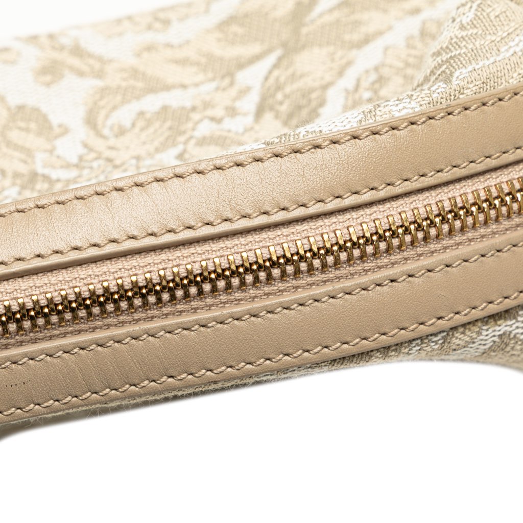 Versace Canvas Athena Beauty Pouch - Detail 2