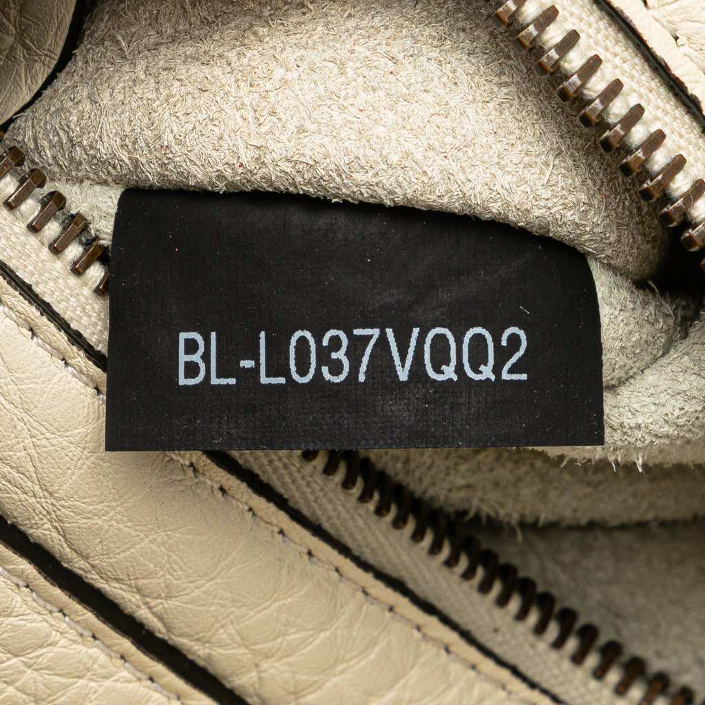 Valentino Small Leather Rockstud Rolling Trapeze Satchel - Detail 1