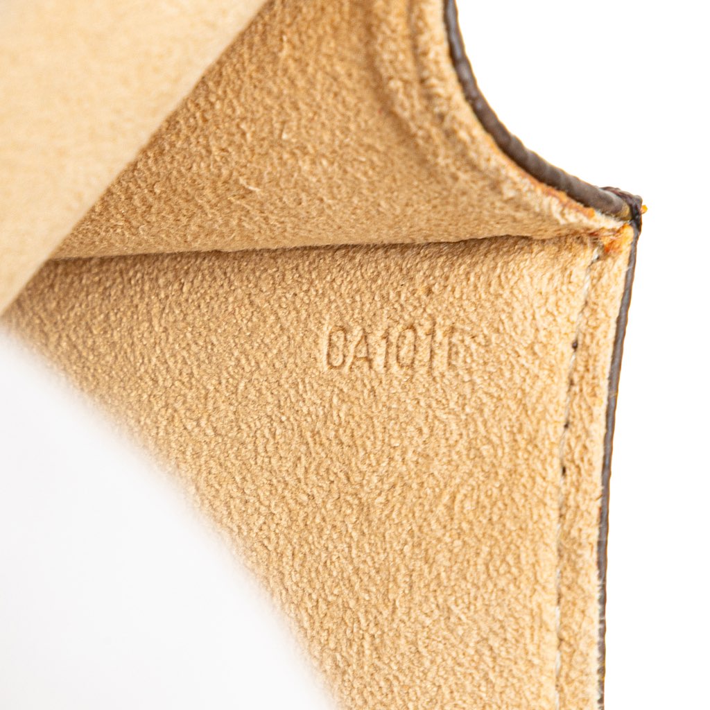 Louis Vuitton Monogram Pochette Twin PM - Detail 1