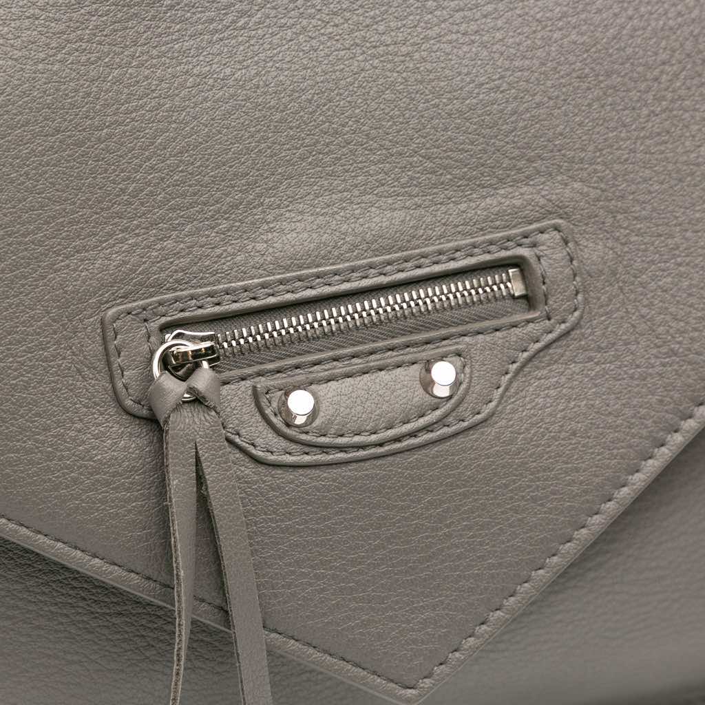 Balenciaga Leather Papier Sight Zip Around Clutch - Image 10