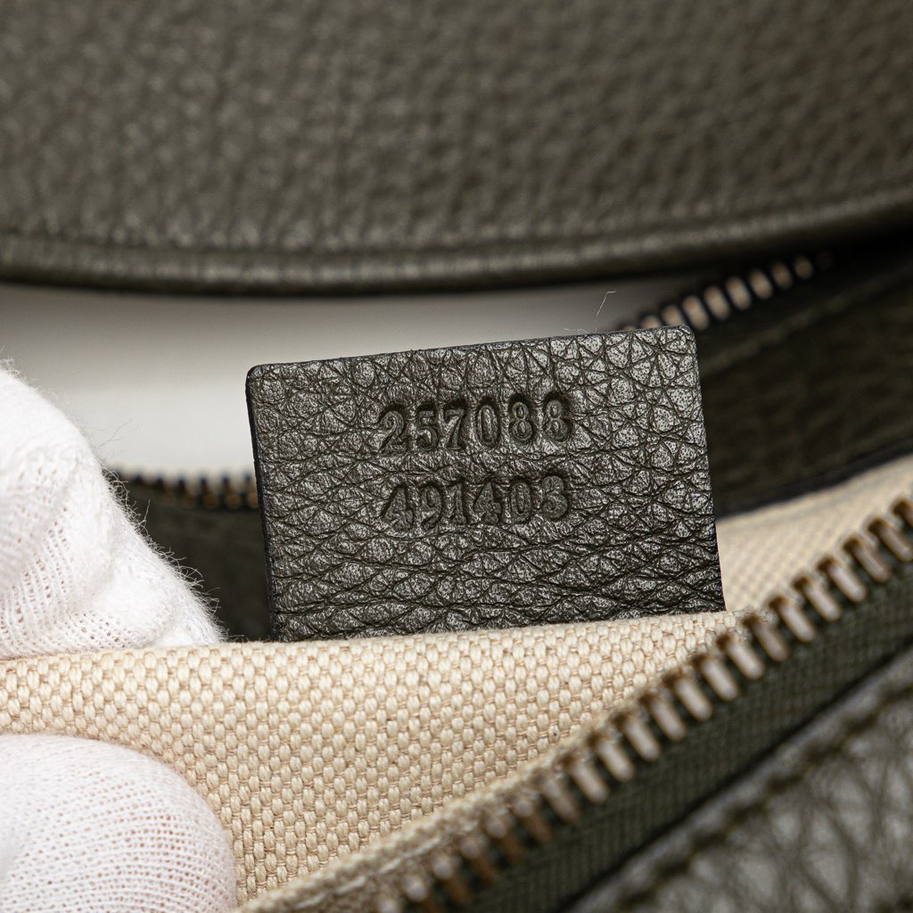 Gucci Diamante Canvas 1973 Hobo - Detail 1