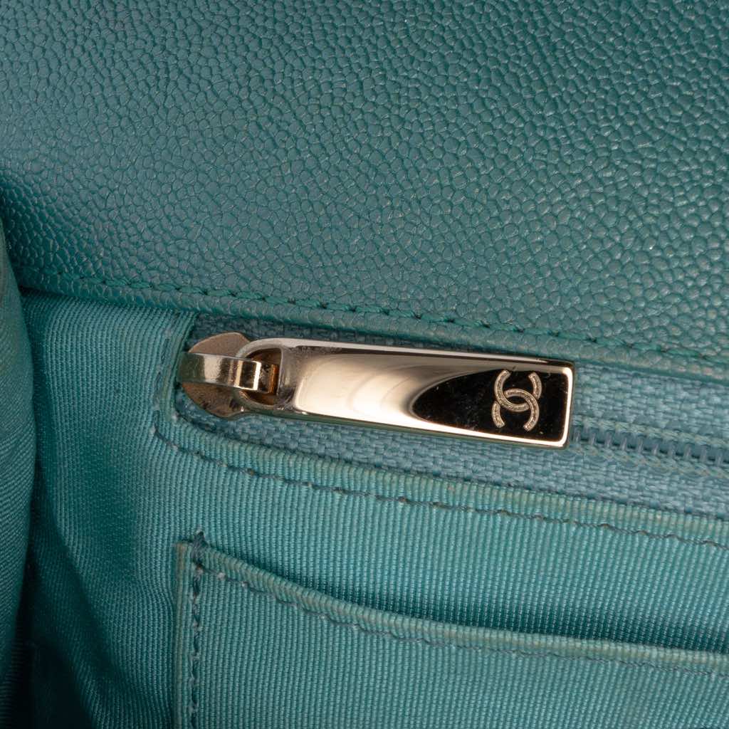 Chanel Small Chevron Caviar Statement Flap - Detail 2