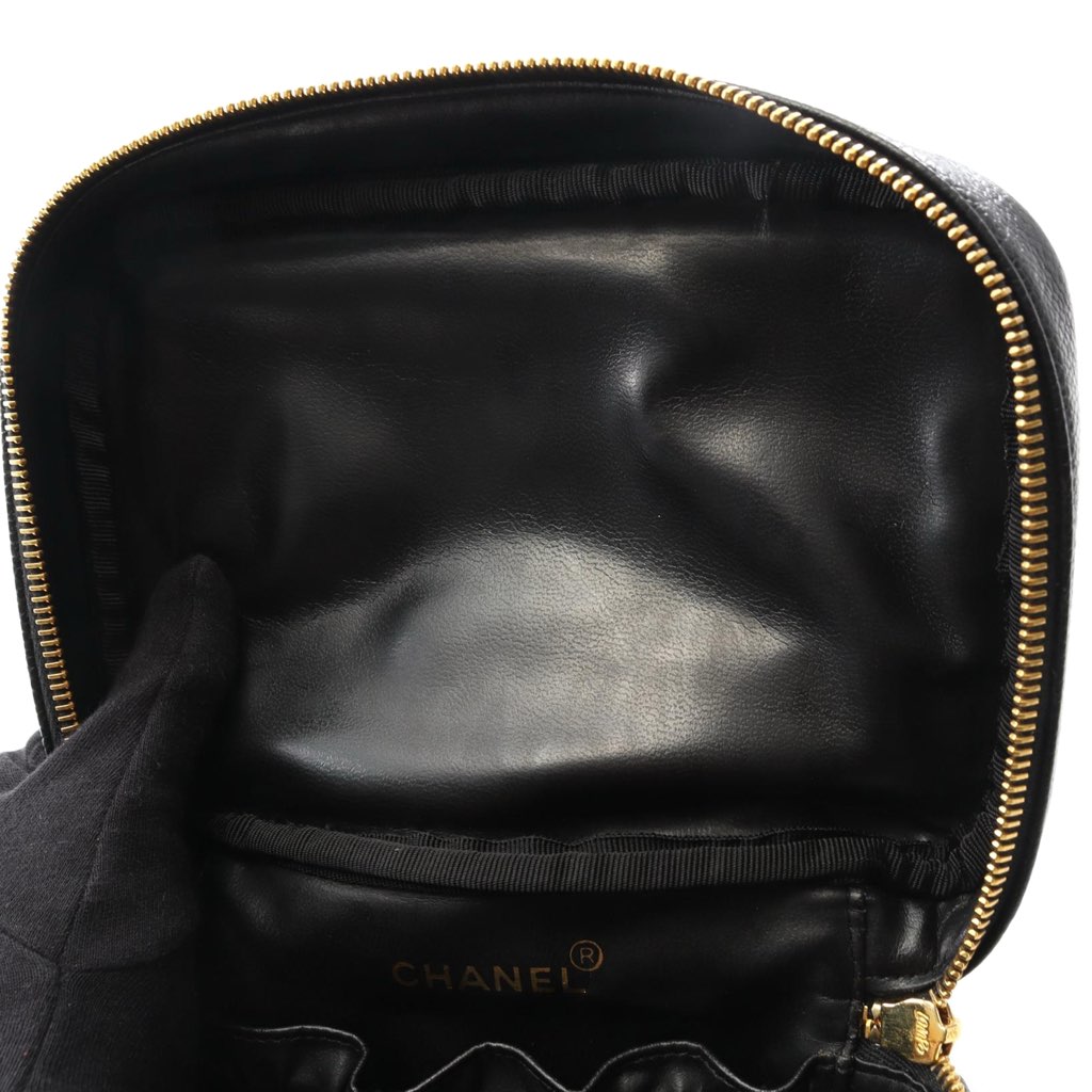 Chanel Caviar CC Vanity Bag - 4