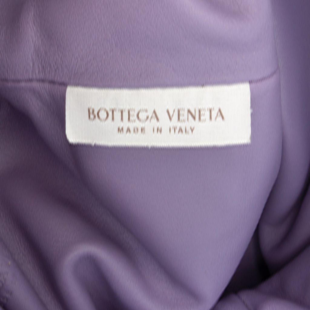 Bottega Veneta Lambskin The Mini Pouch Crossbody - Detail 1