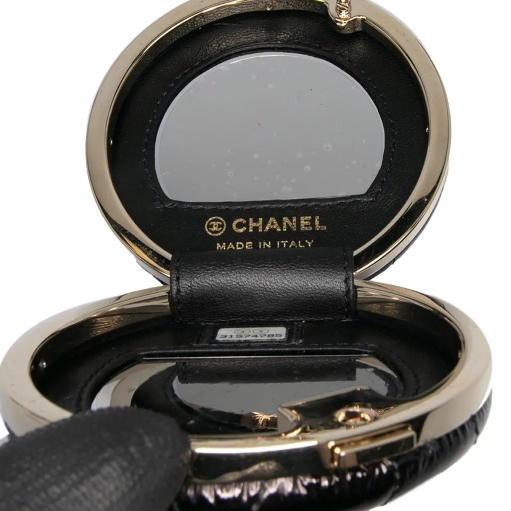 Chanel Quilted Patent Round Mirror Chain Necklace Black Leather Very good - Model View
