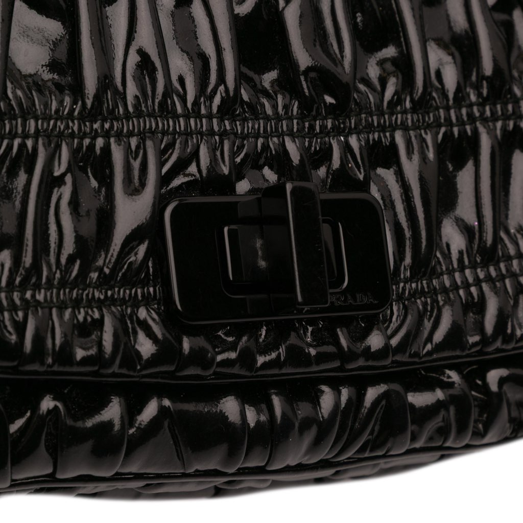 Prada Vernice Gaufre Resin Chain Shoulder Bag - Detail 2