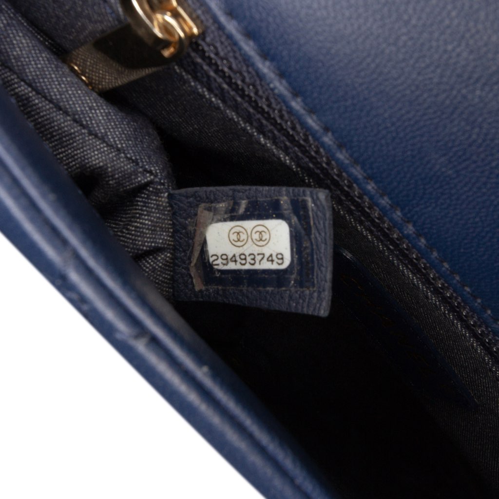 Chanel Small Lambskin Elegant Chain Single Flap - Detail 1