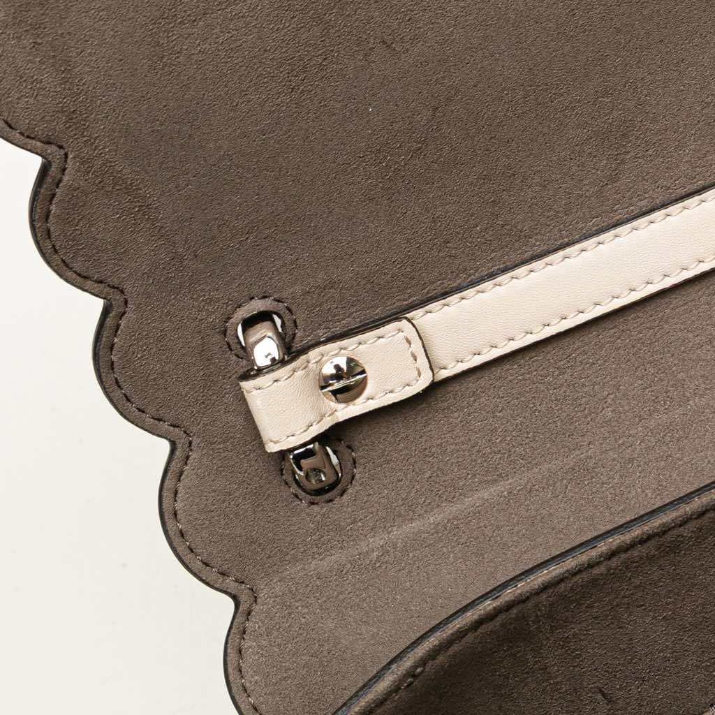 Fendi Medium Vitello Liberty Lucido Flowers and Bows Scalloped Studded Kan I Satchel - Detail 2