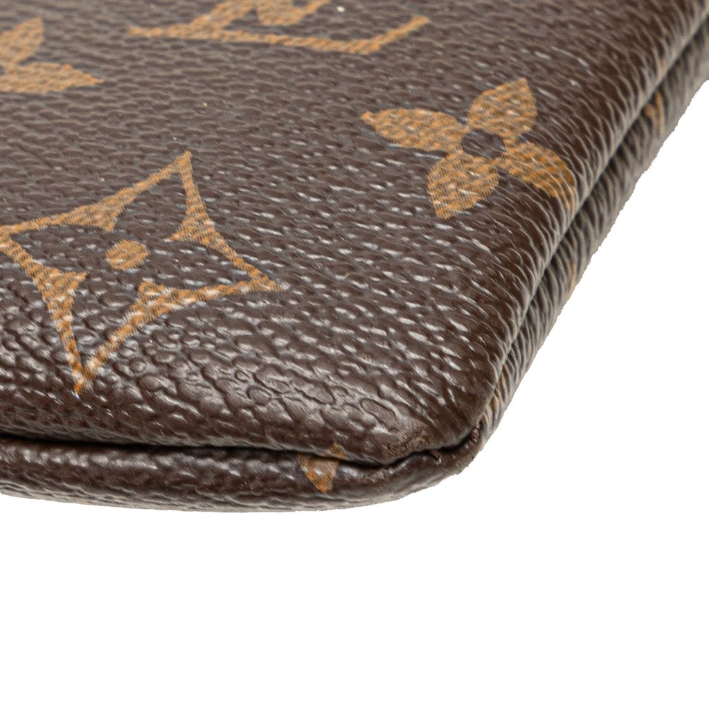 Louis Vuitton Monogram Daily Pouch - Image 11