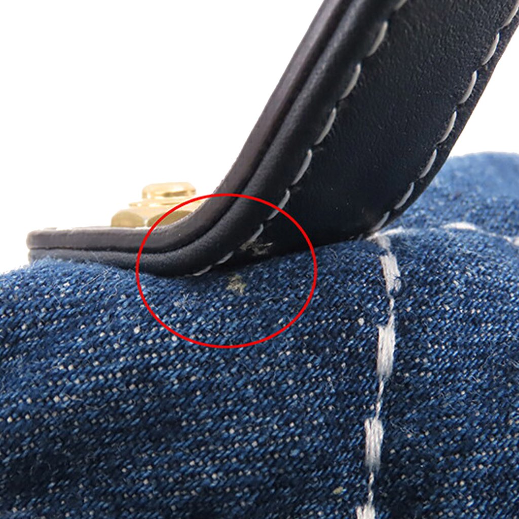 Chanel CC Quilted Denim Vanity Bag - Image 13