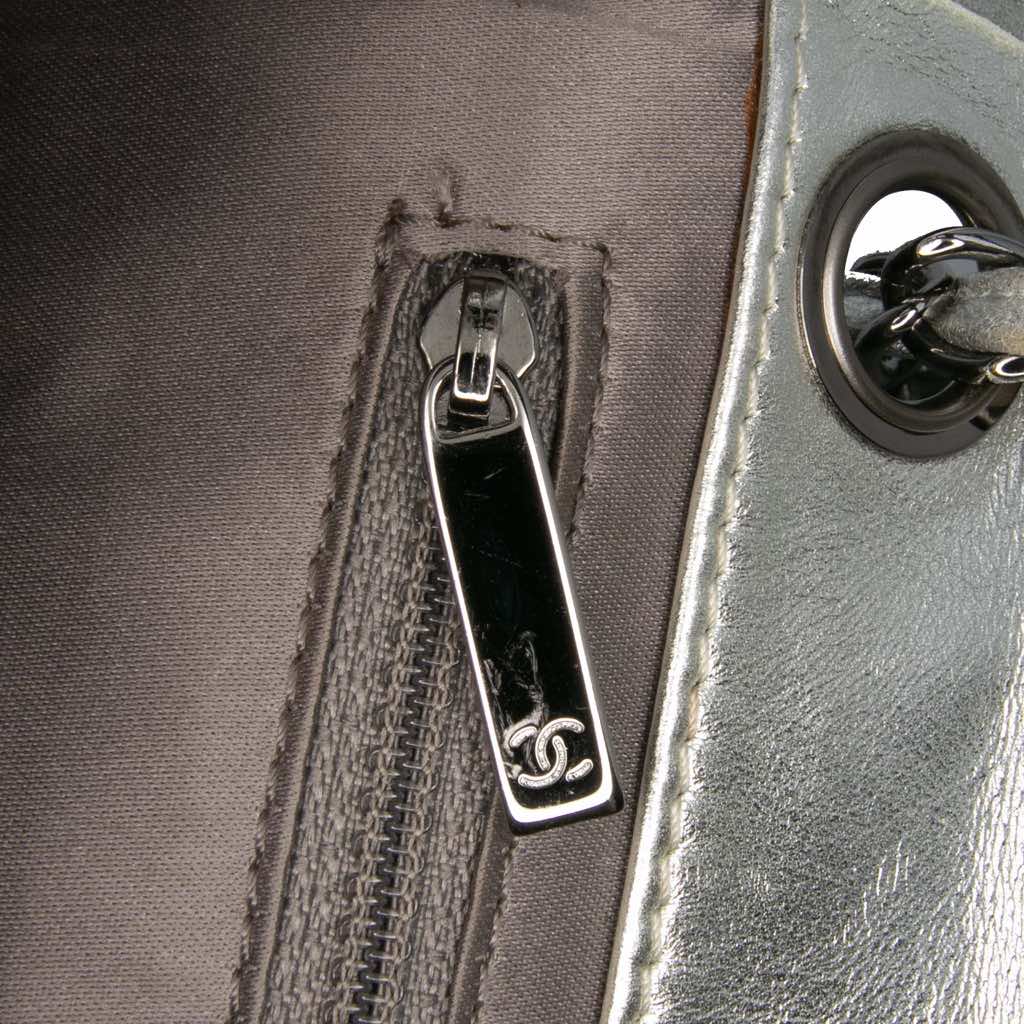Chanel Vinyl Ice Cube Flap - Detail 2