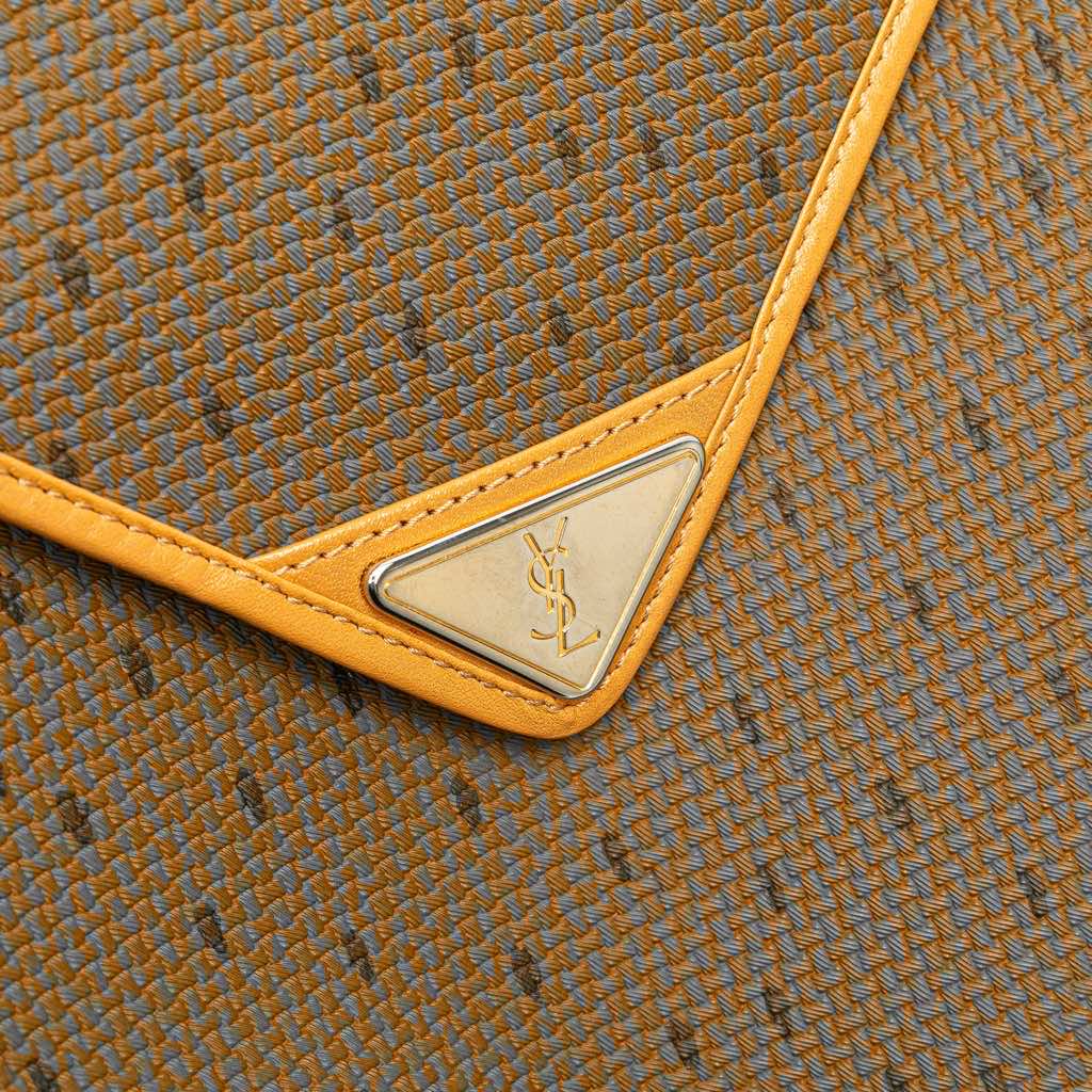 Yves Saint Laurent PVC Flap Crossbody - Detail 2