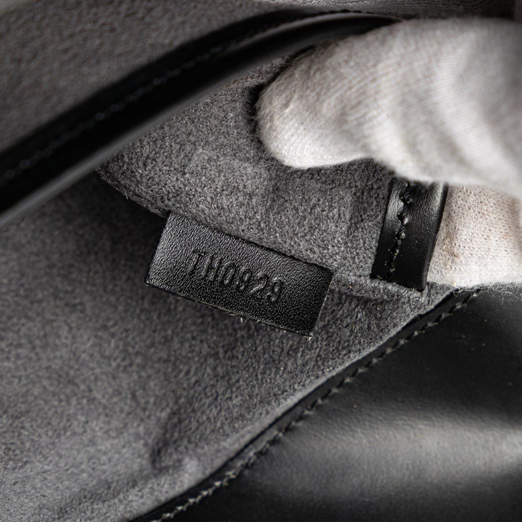 Louis Vuitton Epi Reverie - Detail 1