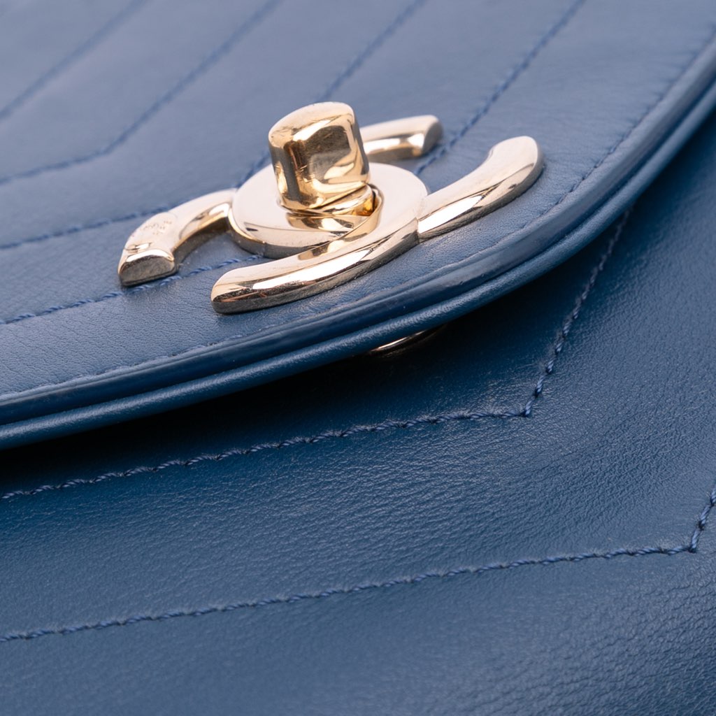 Chanel Medium Calfskin Coco Chevron Envelope Flap - Image 10