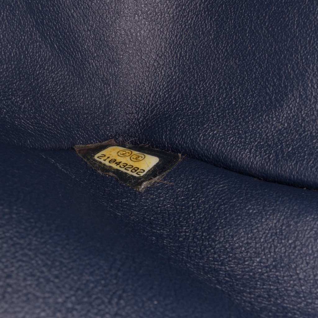 Chanel Jumbo Classic Chevron Patent Double Flap - Detail 1