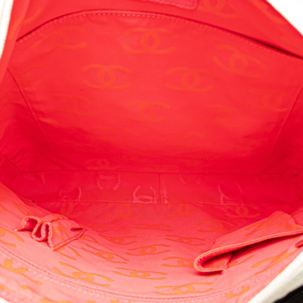 Chanel Maxi Lambskin Cambon Ligne Crossbody - 4