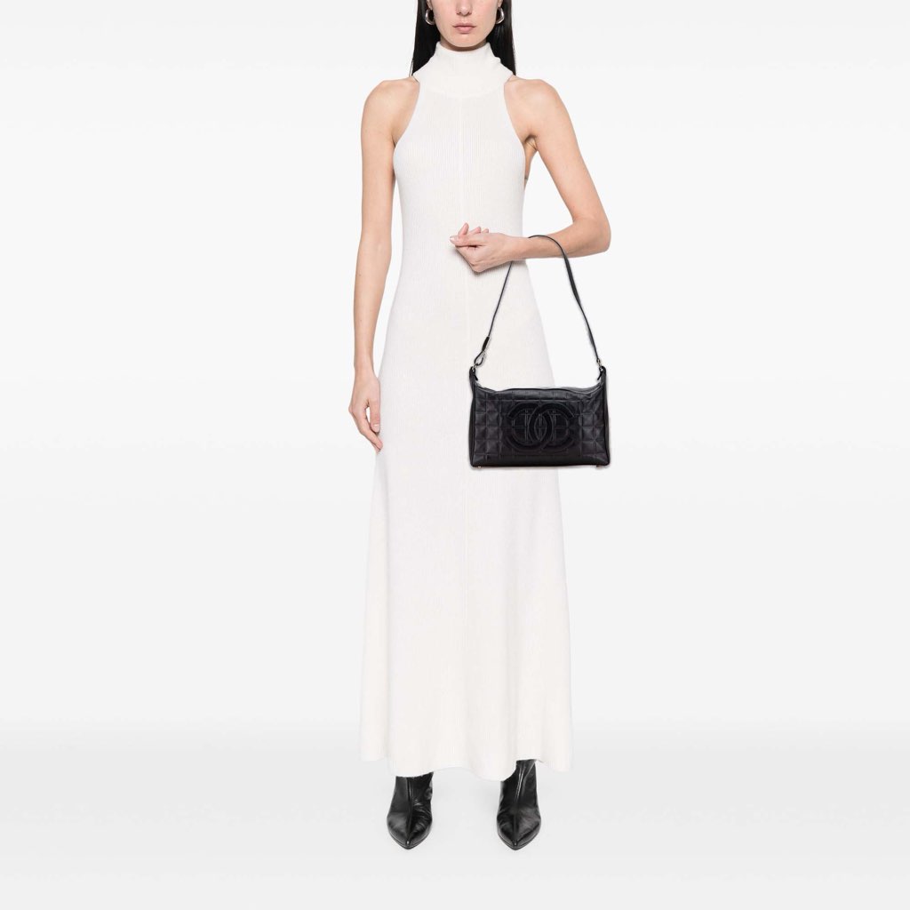 Chanel Medium Lambskin Chocolate Bar Shoulder Bag - Image 12