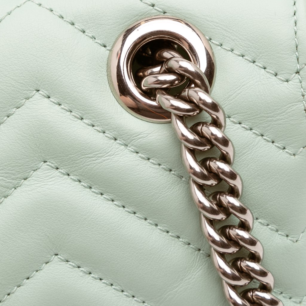Gucci Small GG Marmont Matelasse Leather Flap Crossbody - Detail 2