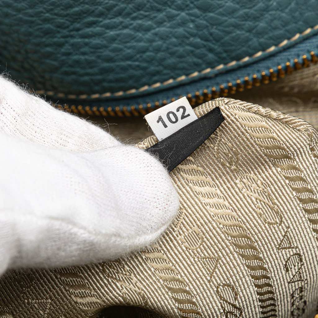 Prada Vitello Daino Open Convertible Tote - Detail 2