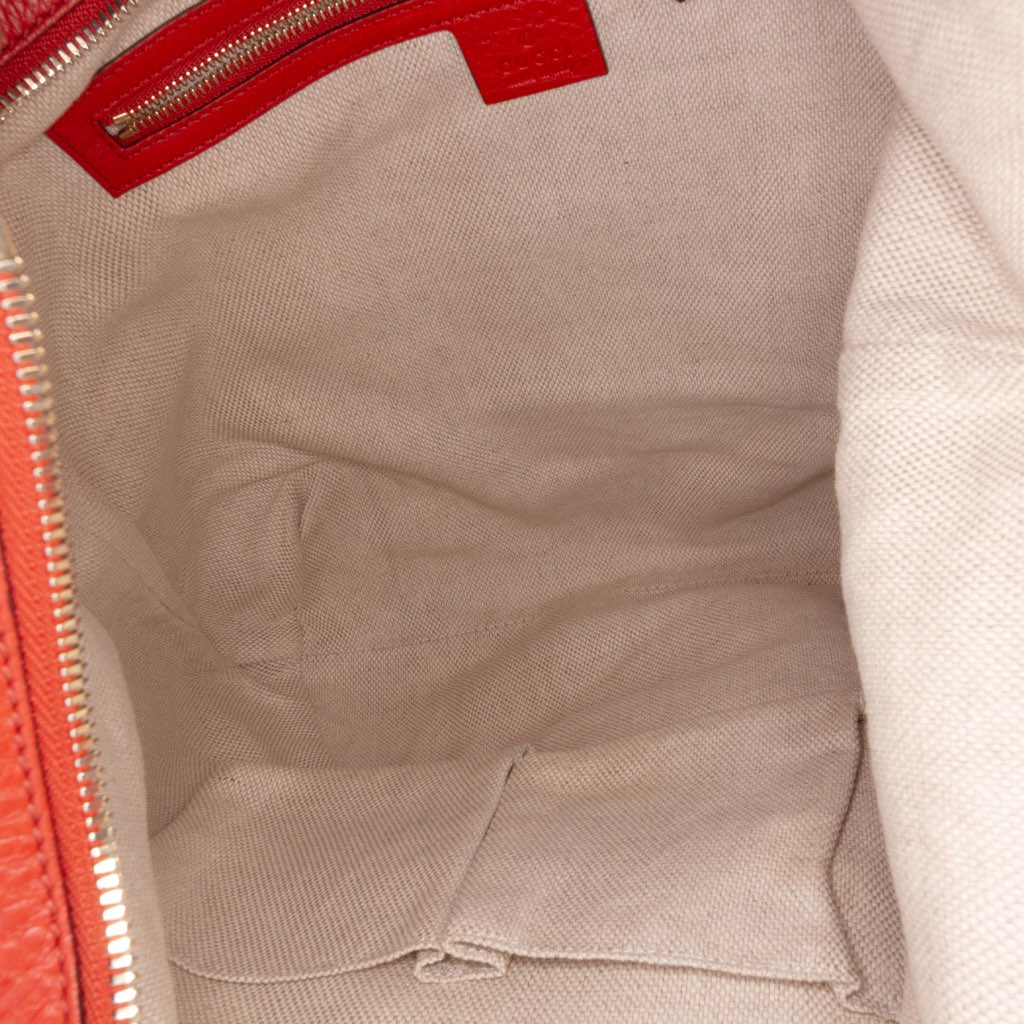 Gucci Medium Leather Soho Shoulder Bag - 4