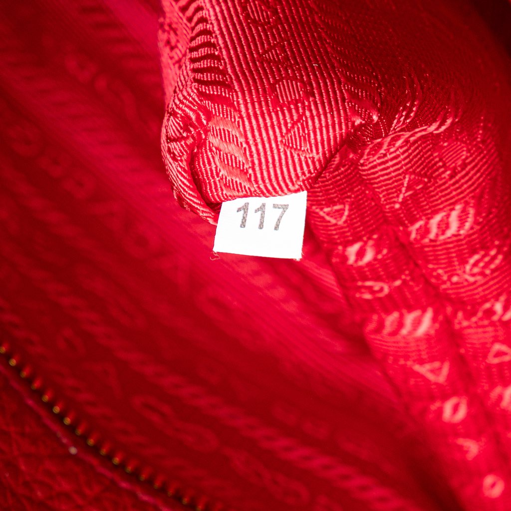 Prada Vitello Daino Open Convertible Tote - Detail 1