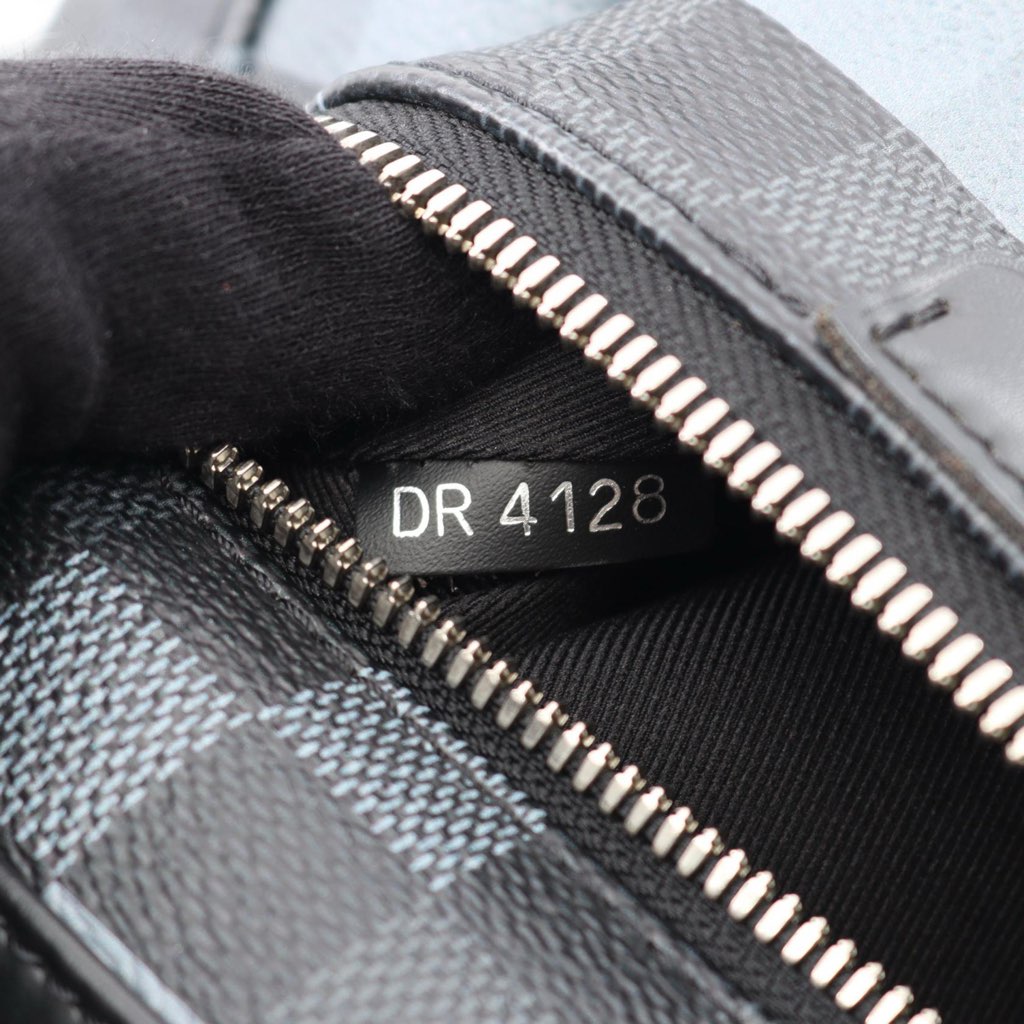 Louis Vuitton Damier Graphite Pixel Josh - 5