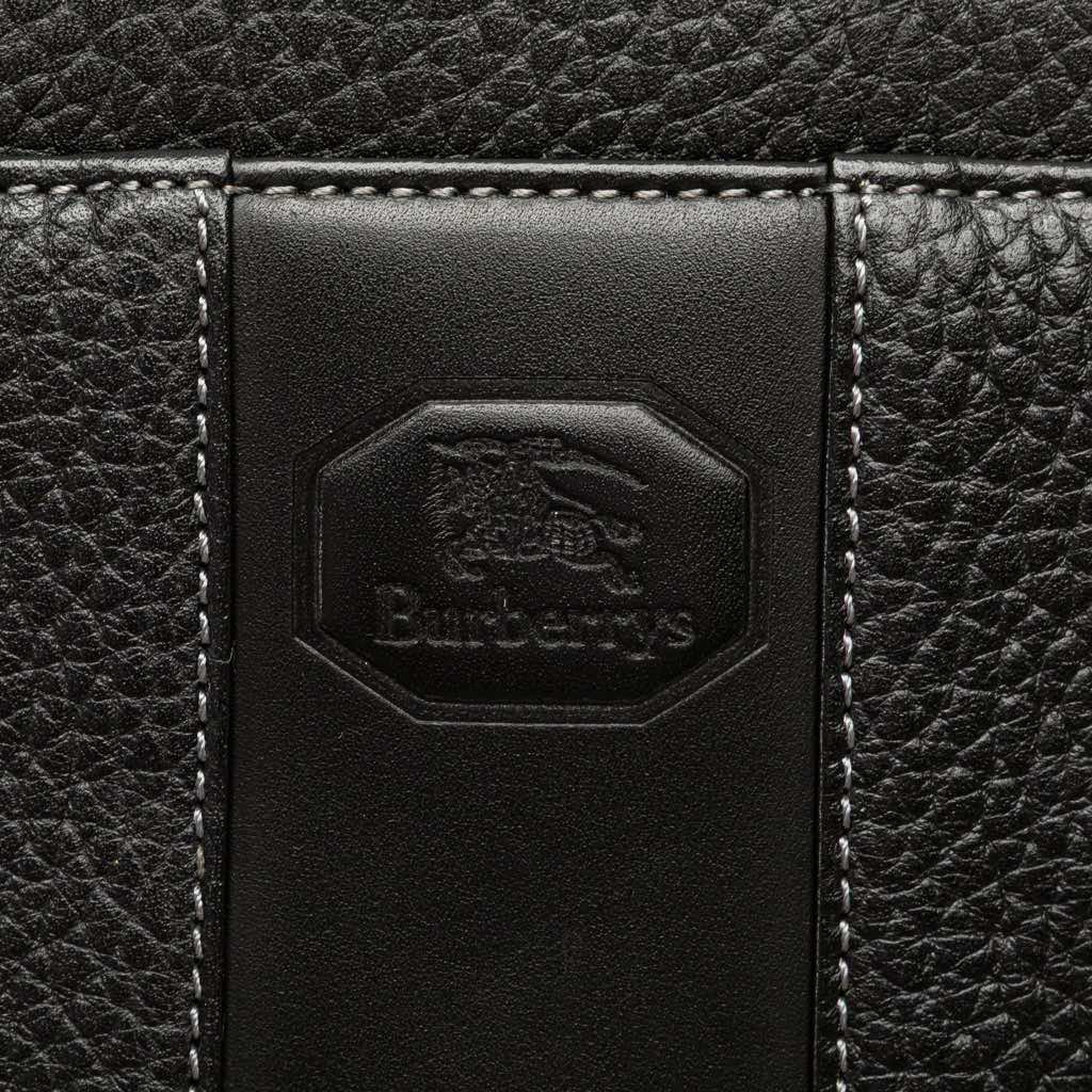 Burberry Leather Clutch - Detail 1