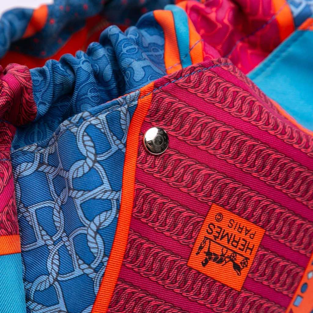 Hermès Silk Carre en Cravates Fourbi 25 Bag Insert Pouch - Detail 2