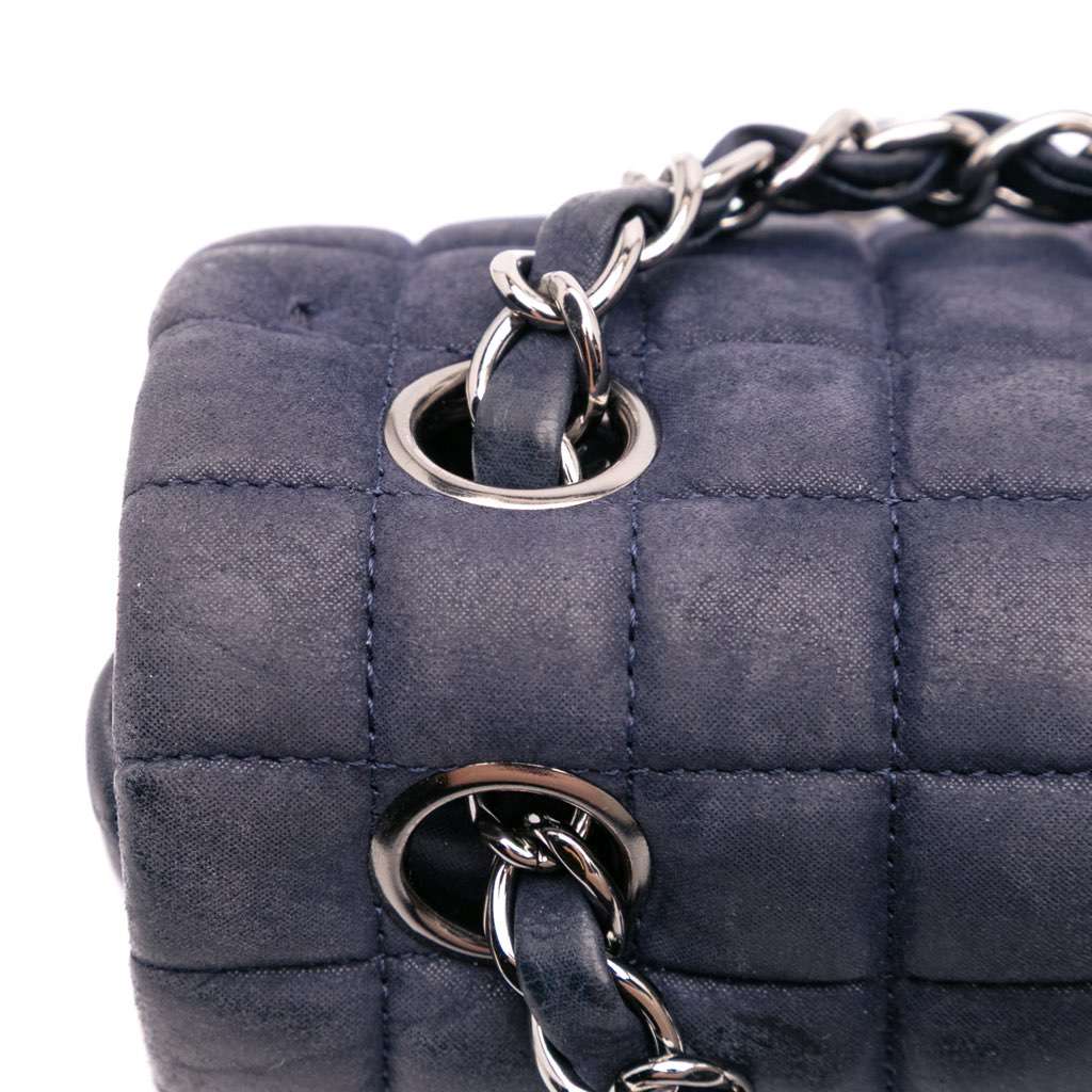 Chanel Chocolate Bar Iridescent Calfskin Bubble Flap - Image 10