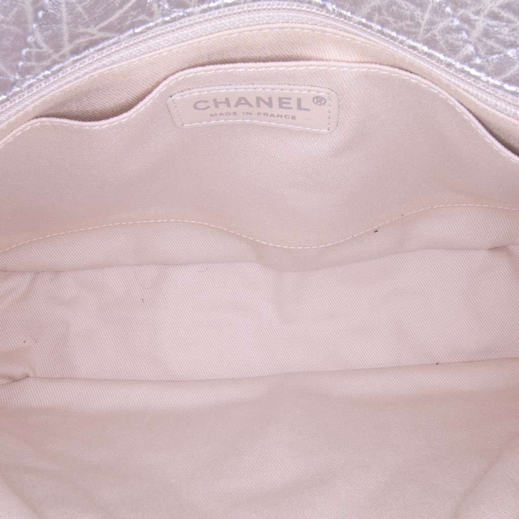 Chanel Quilted Aged Calfskin On The Rocks Flap - 4