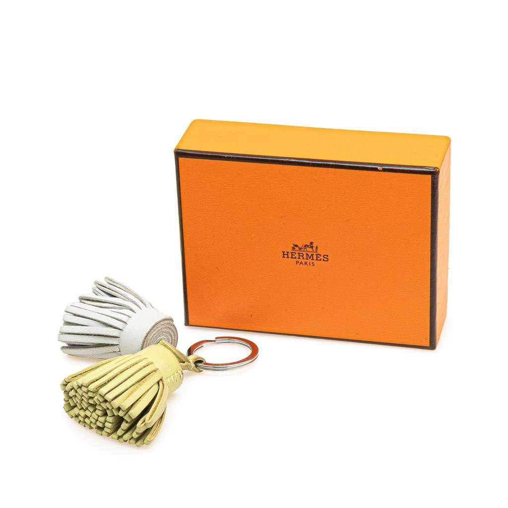 Hermès Milo Lambskin Carmen Uno Dos Key Ring - Detail 1