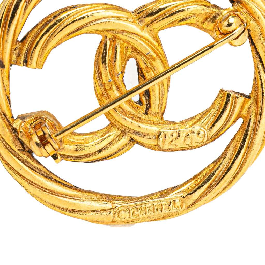 Chanel Gold Plated CC Round Rope Brooch - Image 6