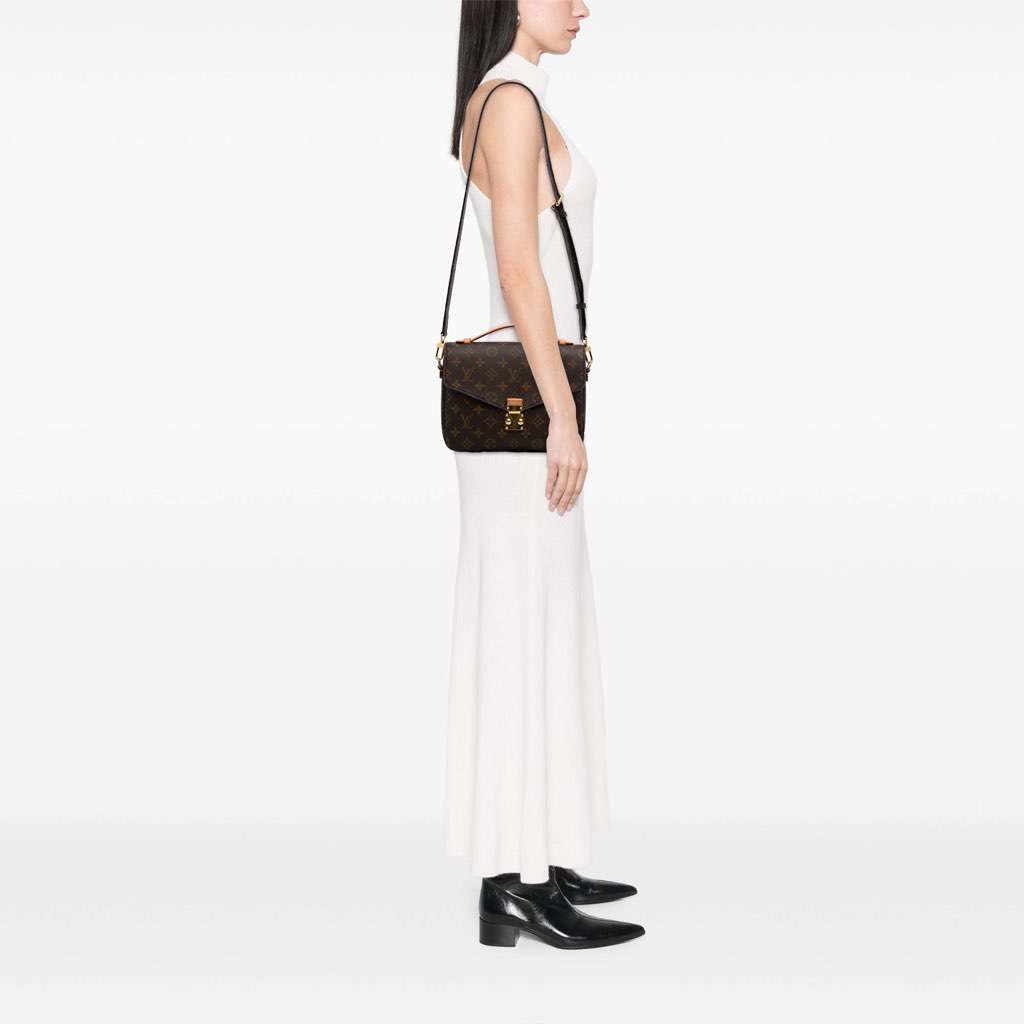 Louis Vuitton Monogram Pochette Metis - Image 11