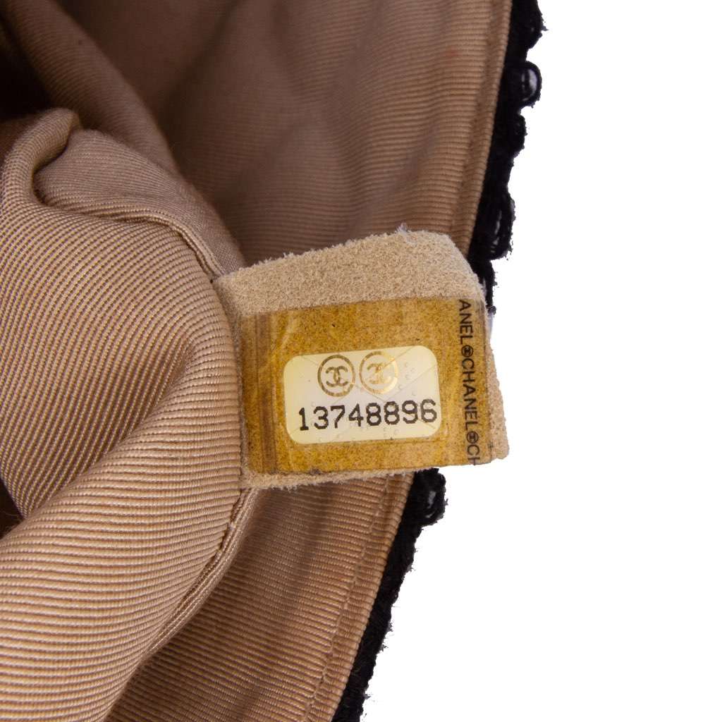Chanel Medium Classic Tweed Single Flap - Detail 1