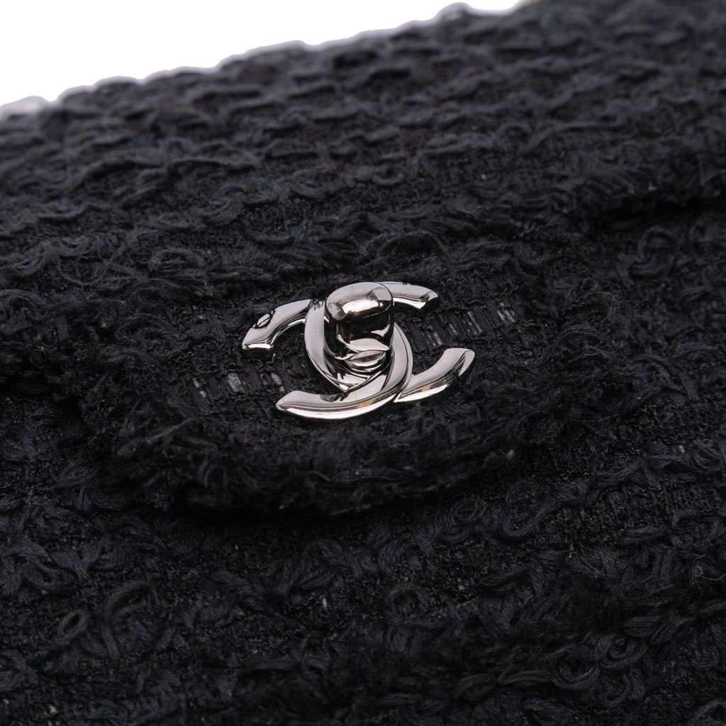Chanel Medium Classic Tweed Single Flap - Image 10
