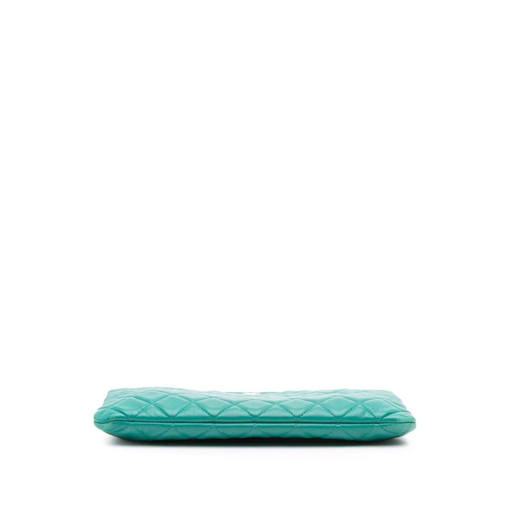 Chanel Medium Quilted Lambskin O Case Clutch - Image 6