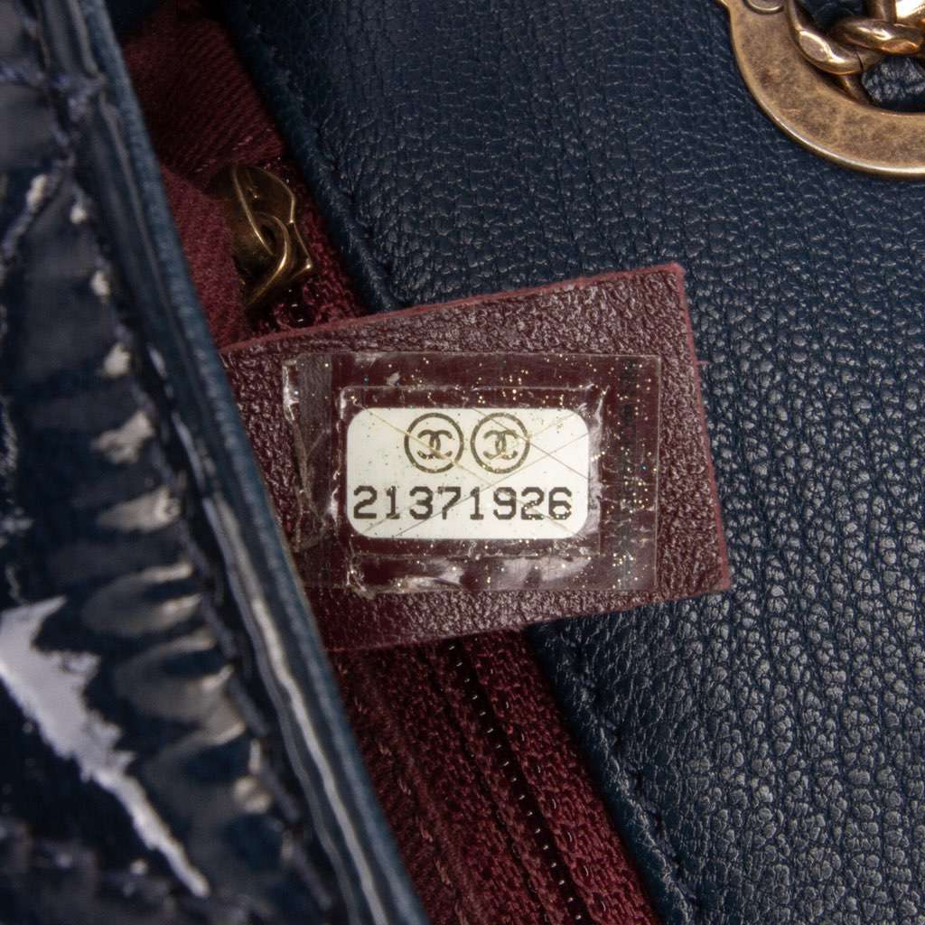 Chanel Paris-Salzburg Small Patent and Goatskin CC Eyelet Flap - Detail 1