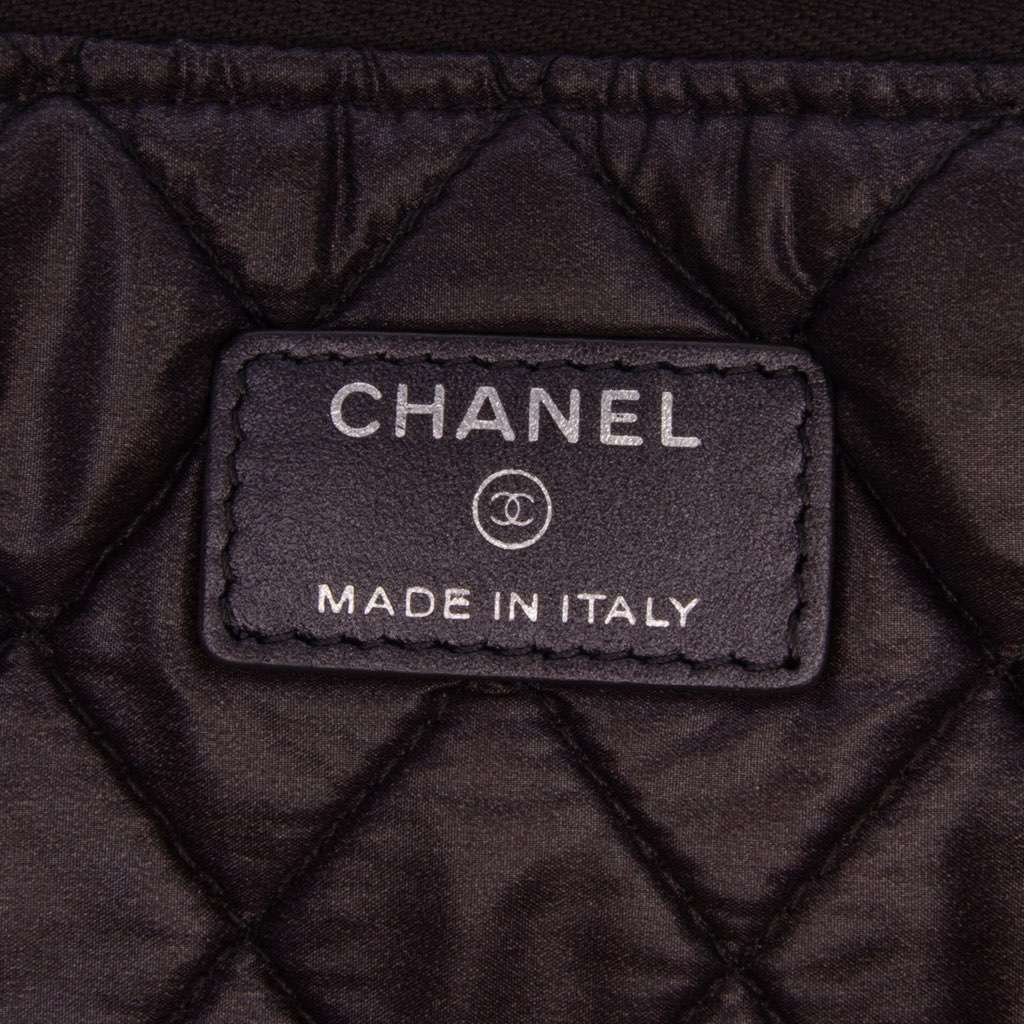 Chanel Medium CC Quilted Caviar O Case Clutch - 5