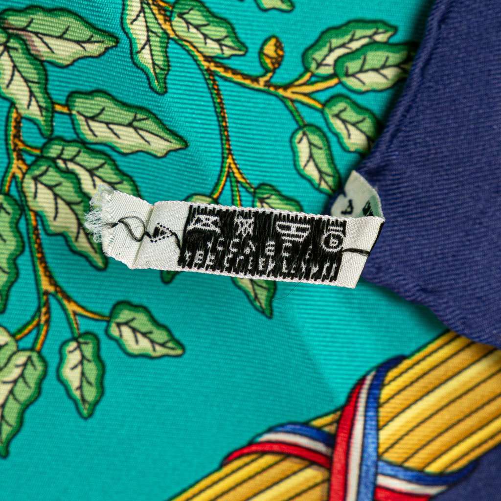 Hermès Republique Francaise Liberte Egalite Fraternite 1789 Silk Scarf - 4