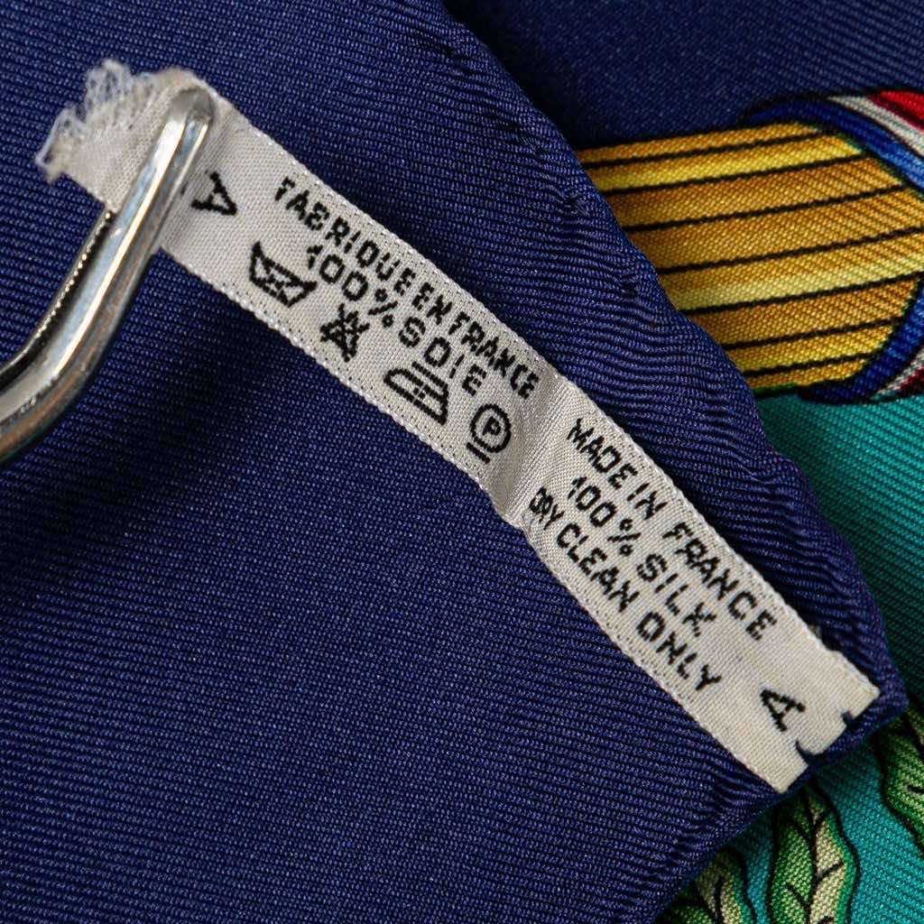 Hermès Republique Francaise Liberte Egalite Fraternite 1789 Silk Scarf - Side view