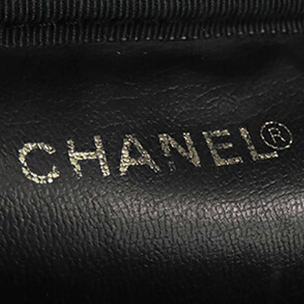 Chanel CC Caviar Vanity Case - Side view