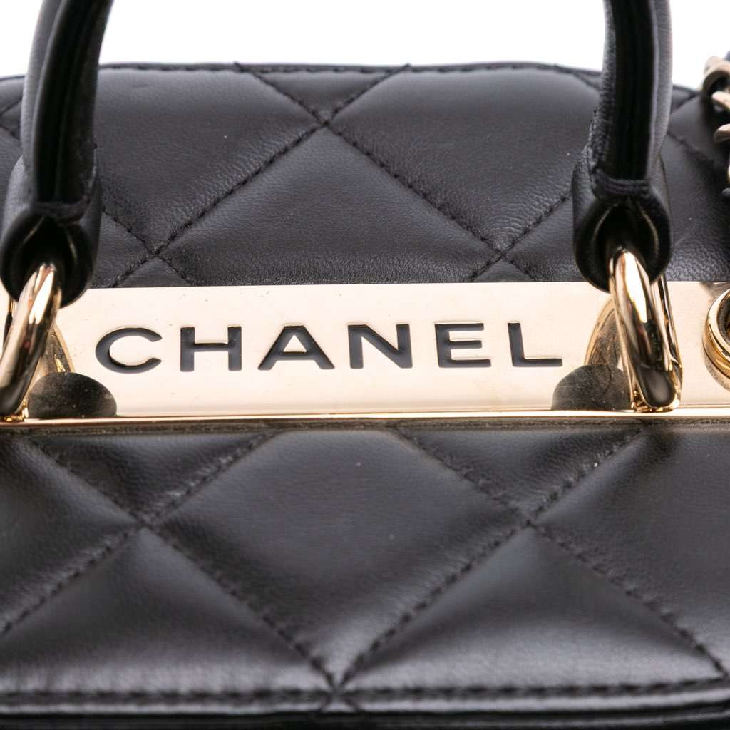 Chanel Quilted Lambskin Trendy CC Vanity Case - Detail 1