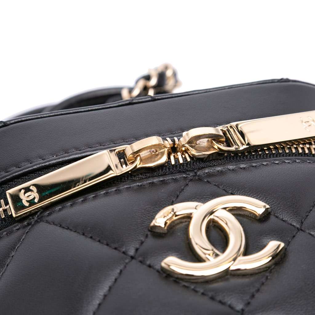 Chanel Quilted Lambskin Trendy CC Vanity Case - Image 10