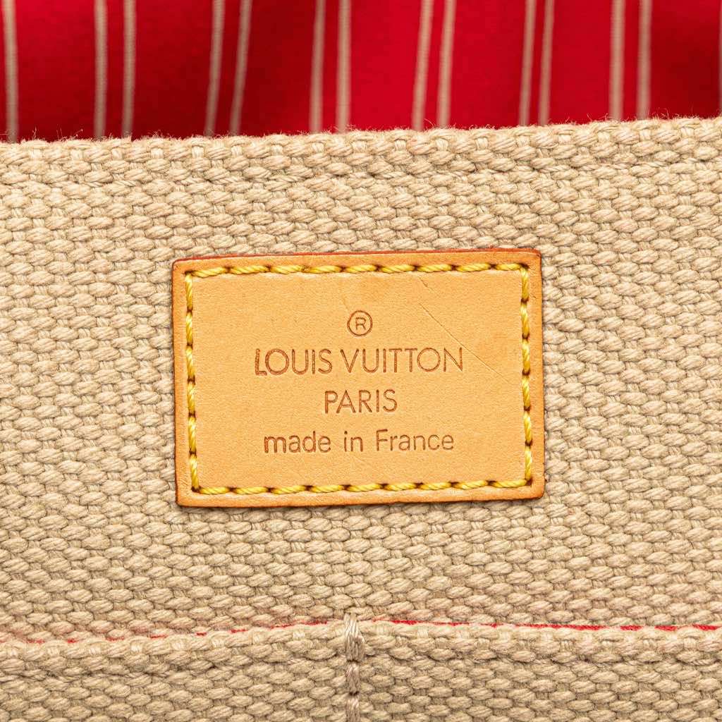 Louis Vuitton Antigua Besace PM - Side view