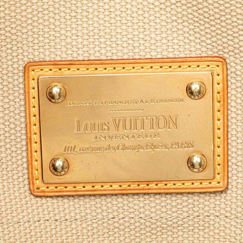 Louis Vuitton Antigua Besace PM - Detail 2