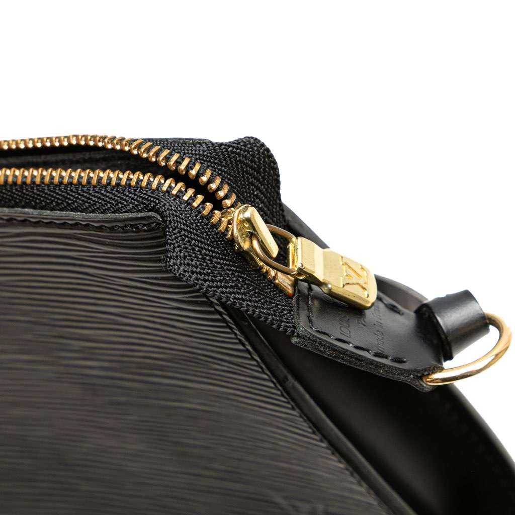 Louis Vuitton Epi Pochette Accessoires - Detail 2