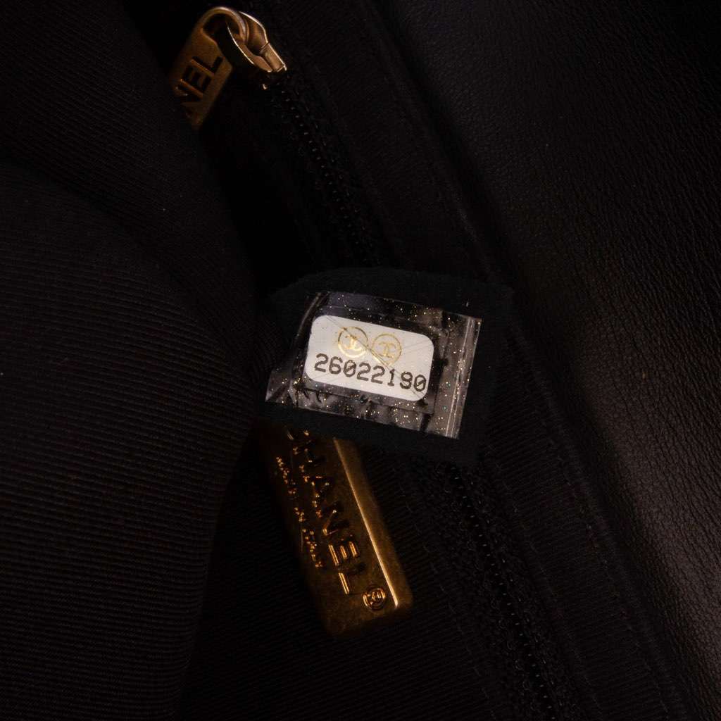 Chanel Chevron Lambskin CC Medallion Button Flap Clutch - 5