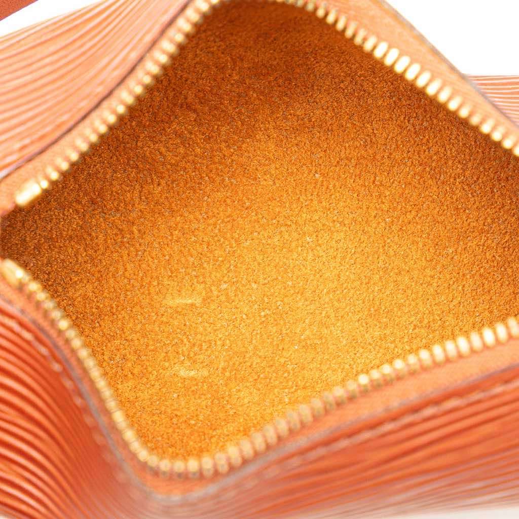 Louis Vuitton Epi Pochette Papillon - 4