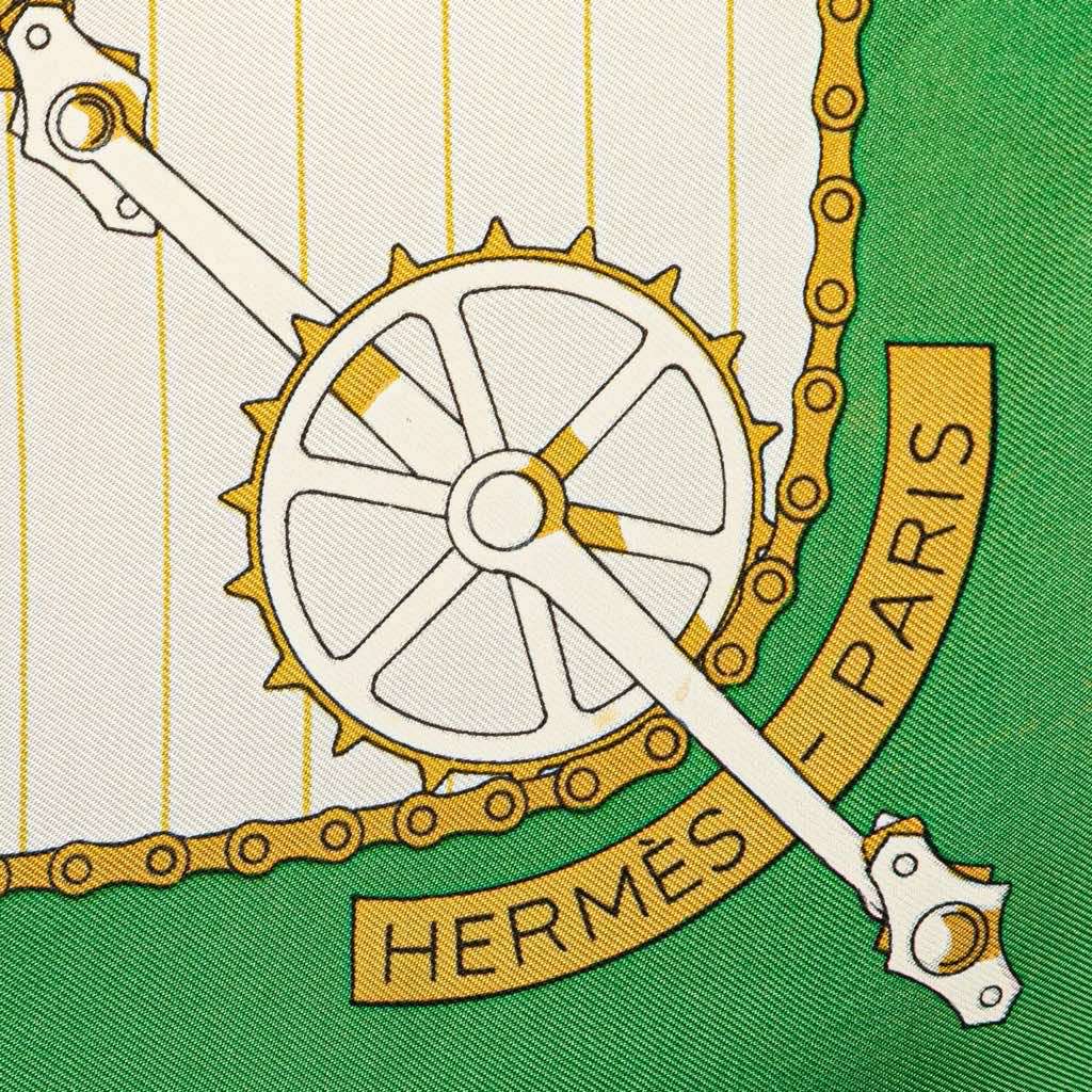 Hermès Les Becanes Silk Scarf - 3