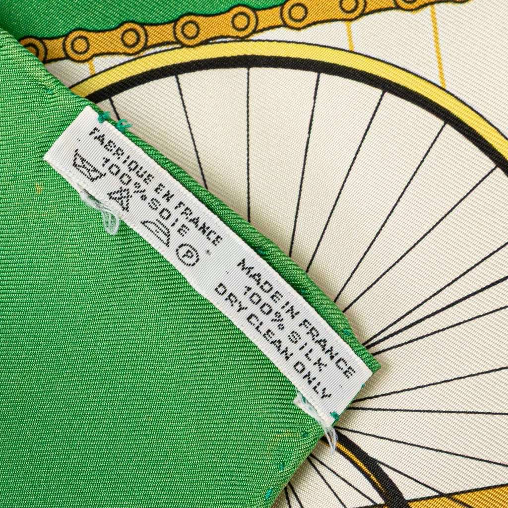 Hermès Les Becanes Silk Scarf - 5